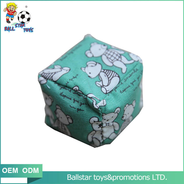 green cube cartoon canvas sandbag